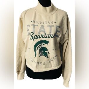 GDS women’s cream colored mock neck crop top sweatshirt spartans football sz M